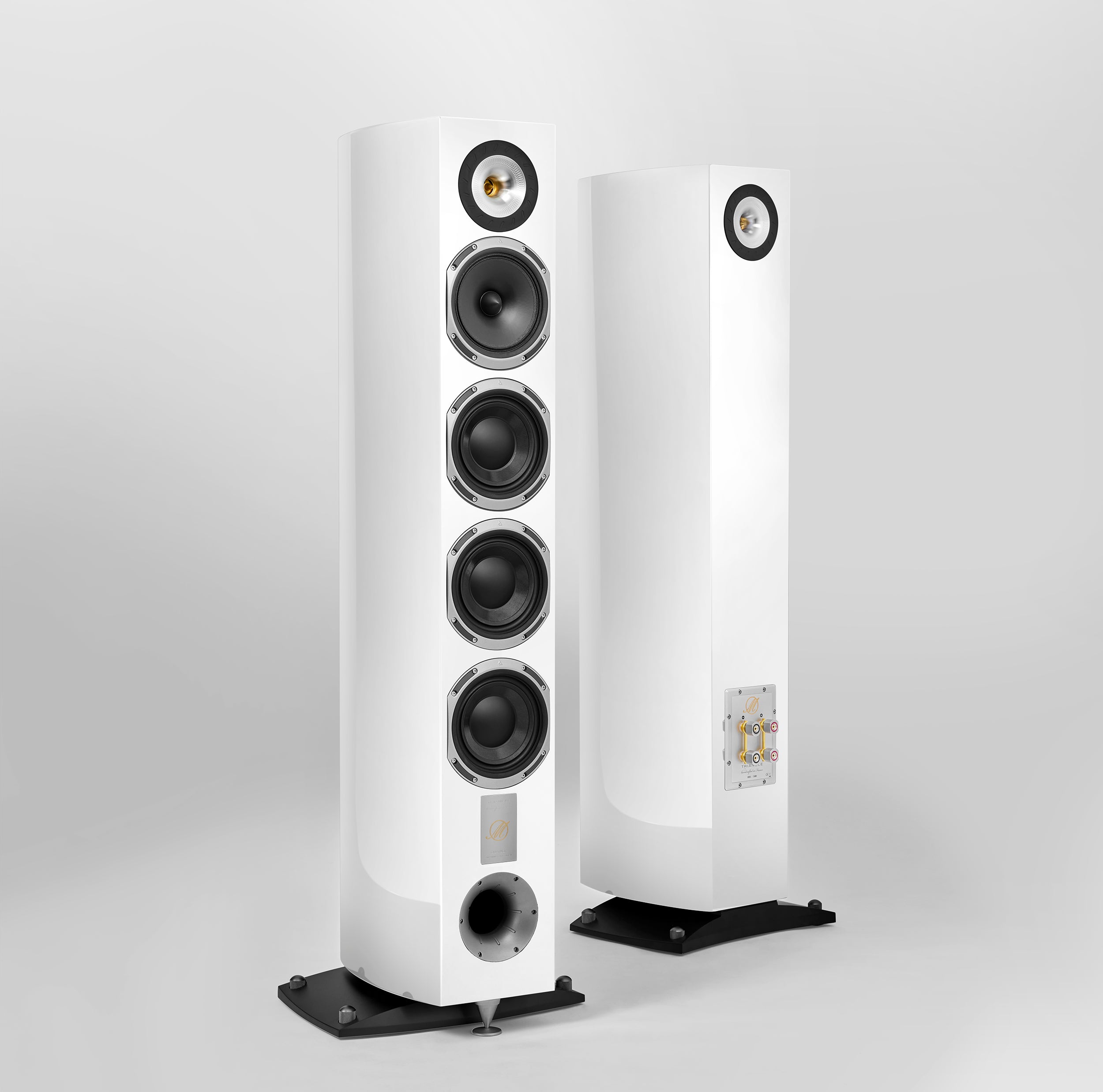 triangle-hifi-enceinte-colonne-magellan-40th-Quatuor-40th-blanc-sideral-space-white-packshot-1